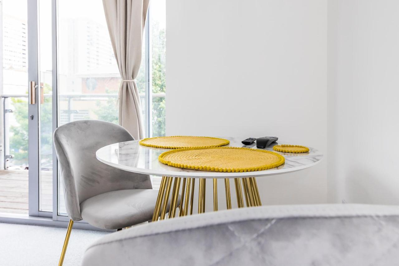 לונדון Bow Wharf Apartments מראה חיצוני תמונה