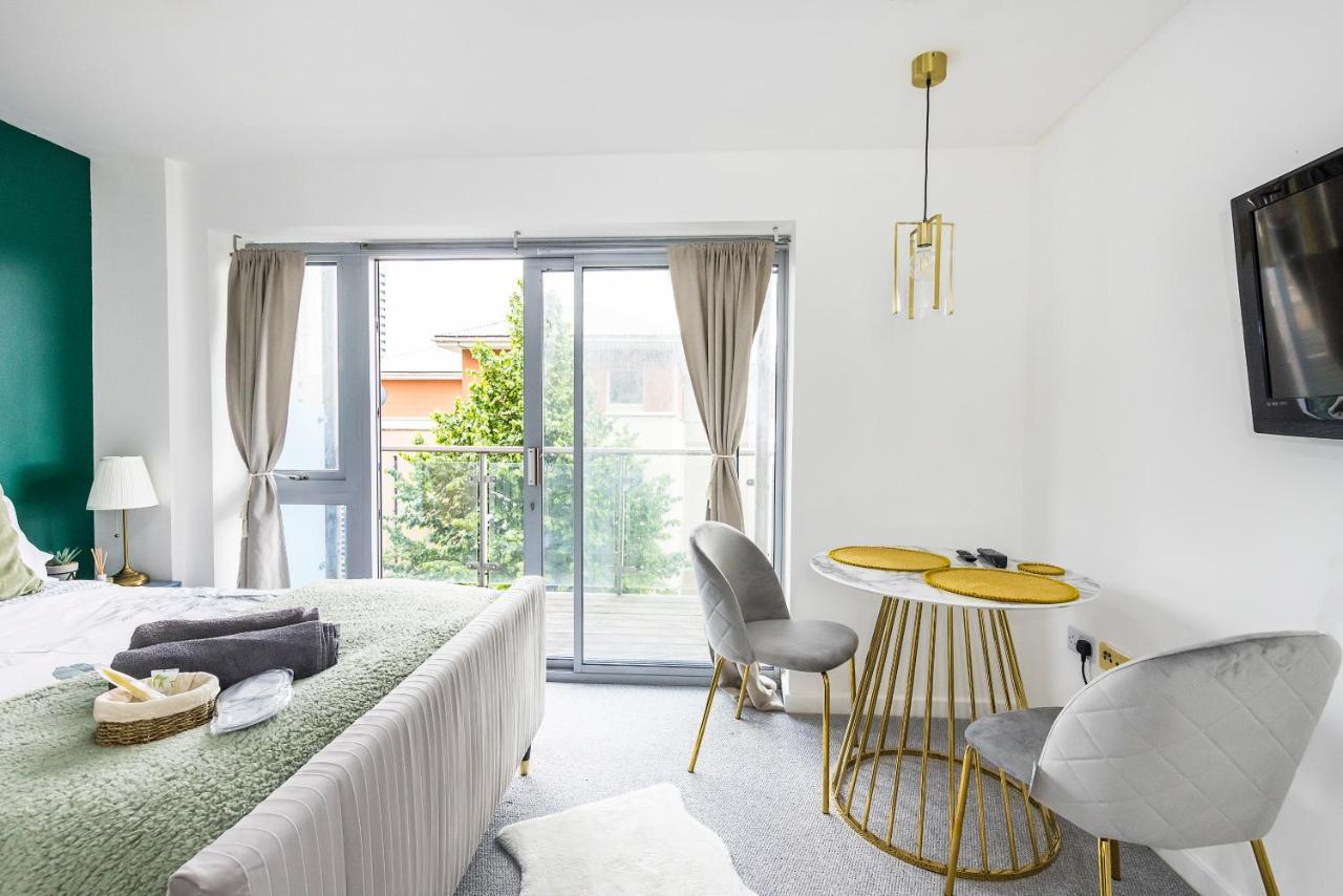 לונדון Bow Wharf Apartments מראה חיצוני תמונה